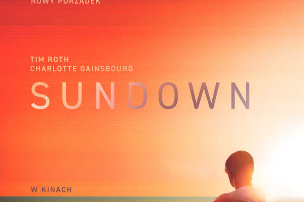 Plakat "Sundown". Mężczyzna siedzący na krześle.